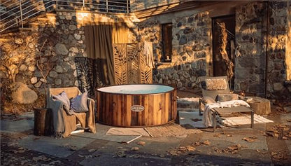 Bestway® LAY-Z-SPA® Whirlpool Helsinki AirJet Plus™ für 7 Personen, Ø 180 x 66 cm, Holz-Optik (Pinie)